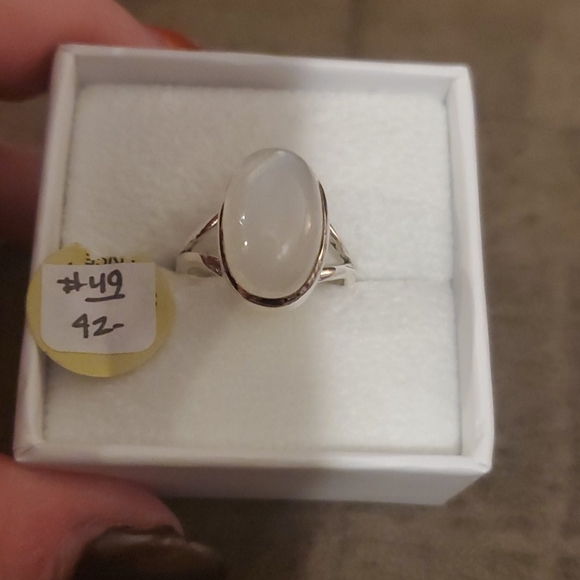 Moon stone - Picture 2 of 4